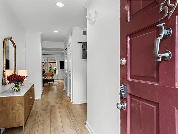 2nd image of 59 Ivy Trl NE