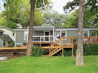 106 Arrowhead St, Gun Barrel City, TX 75156