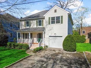 16 Birch Ln, Larchmont, NY 10538