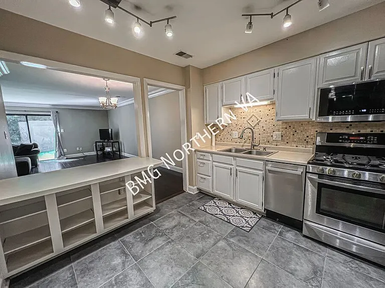 3816B Steppes Ct — Photo 4
