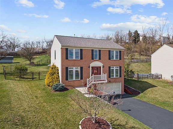 3rd image of 2292 Watchfield Dr