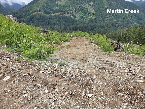 4th image of 6710 6710 Martin Creek