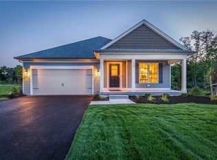 23 Willowford Dr, Henrietta, NY 14467