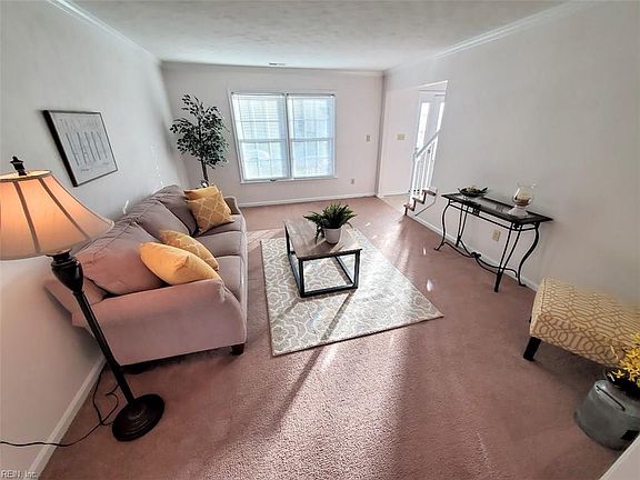 4th image of 1112 Eagle Way