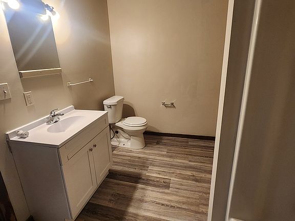 4th image of 444 Belmont St NW #2