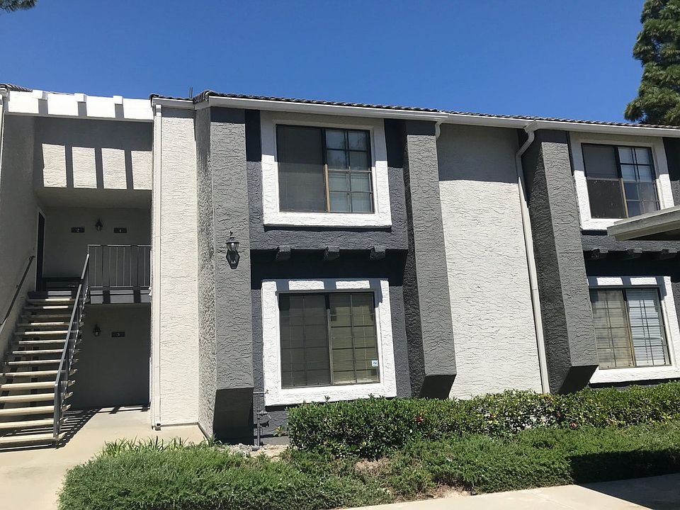 1st image of 14912 Avenida Venusto Unit 4