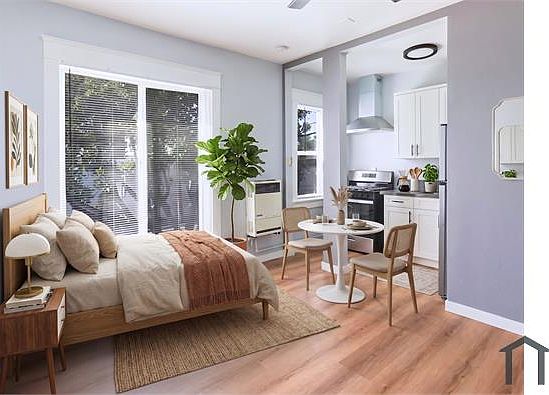 2nd image of 2908 S San Pedro St Unit A