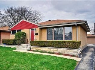 120 Rosemont Ave, Roselle, IL 60172