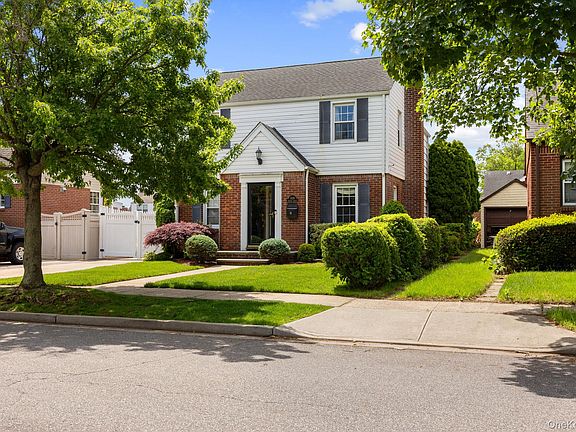 2nd image of 1049 Admont Avenue