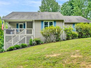 268 White Oak Dr, Blue Ridge, VA 24064