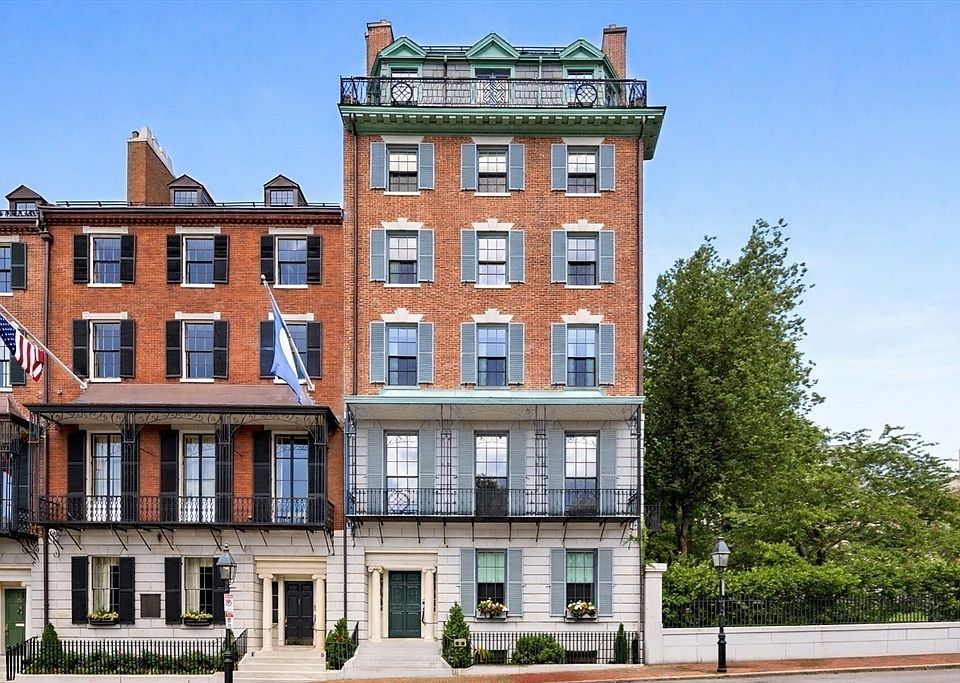 1st image of 25 Beacon St APT 4