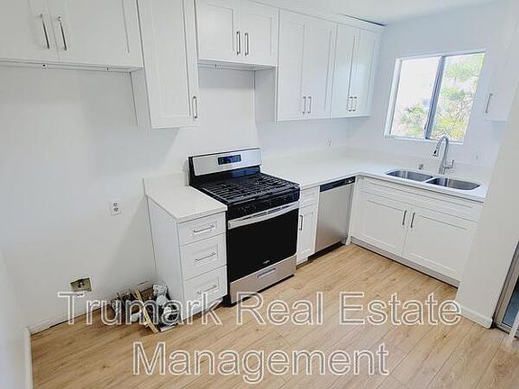 3rd image of 1041 Allen Ave APT 5