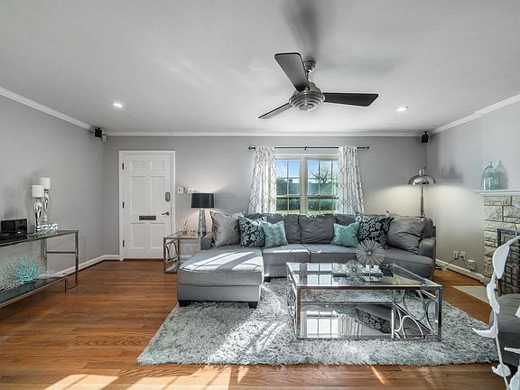 2nd image of 6455 Sondra Dr