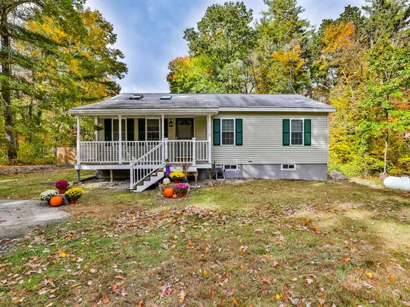 20 Farmer Road, Hooksett, NH 03106