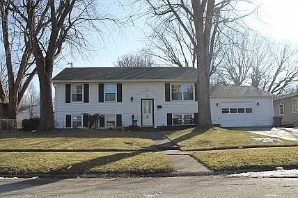 1417 Rosewood Ln photo 1