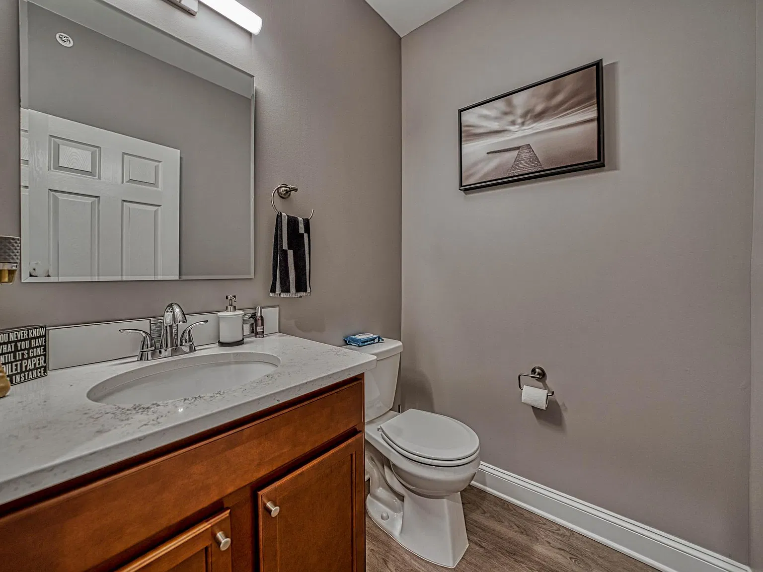 2 bed, 1.5 bath, 1340 sqft, $2,025 — Photo 3