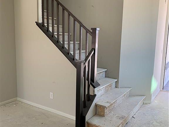3rd image of 85 Palm Park Ct