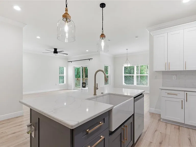 3944 Watson Dr — Photo 7