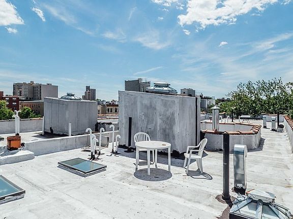 4th image of 104 Rogers Ave #2D