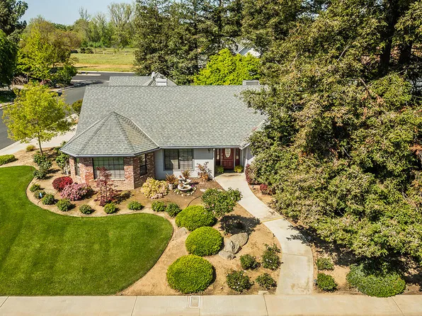 205 Fallbrook Circle, Reedley, CA 93654