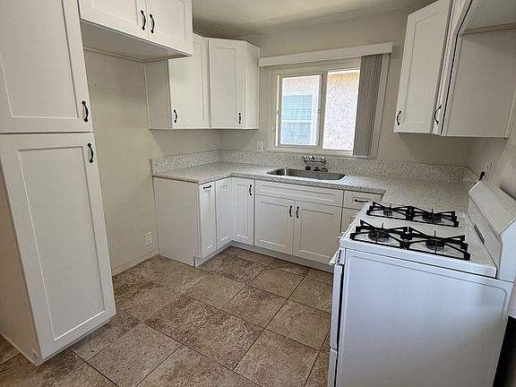 4th image of 716 E Carson St APT 4