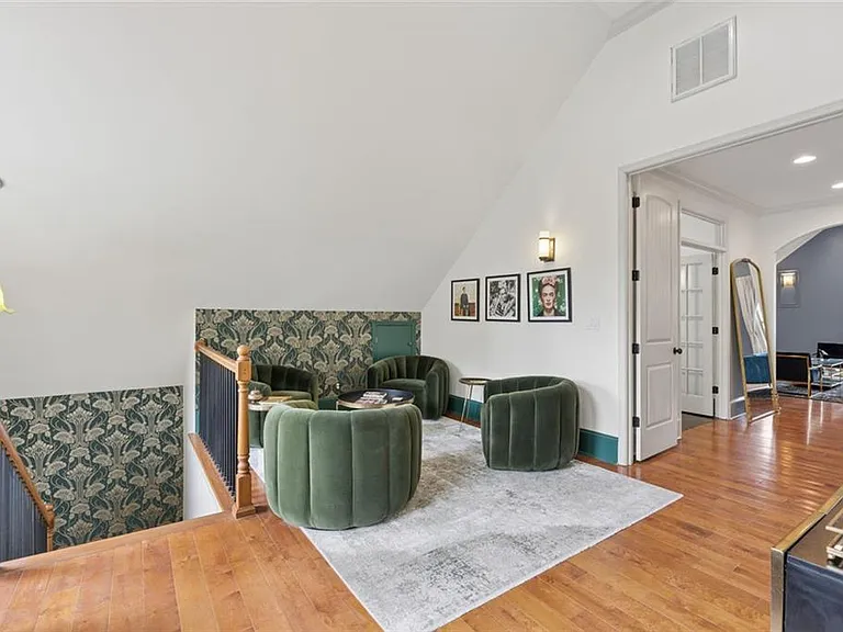 460 Felton Dr NE — Photo 31