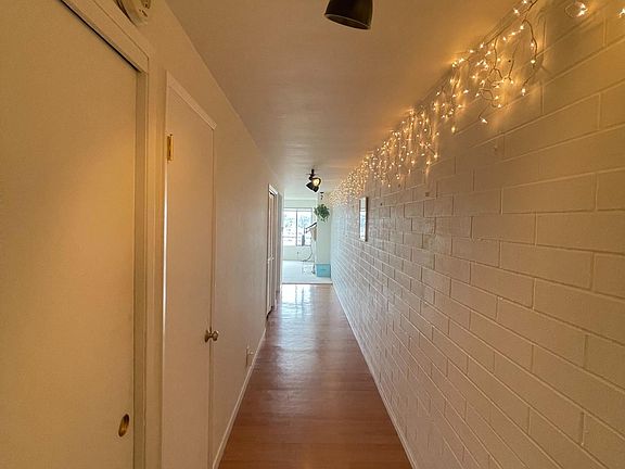 entry way corridor