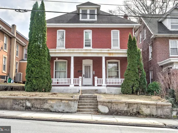 310 S State St, Ephrata, PA 17522