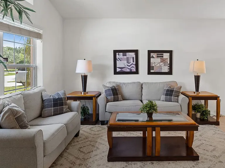 Dharma Cir — Photo 7