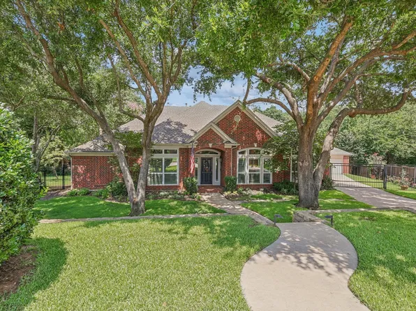 1724 Katherine St, Flower Mound, TX 75022