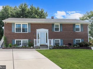 9 Dakin Ct, Parkville, MD 21234
