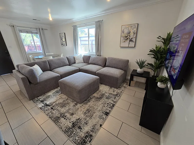 576 Pomeroy Ave — Photo 18
