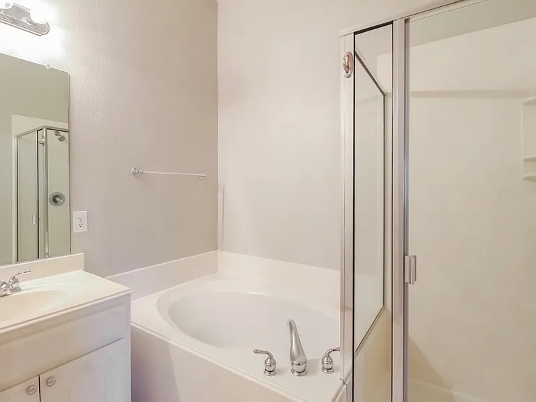 13428 Austin Stone Dr — Photo 6