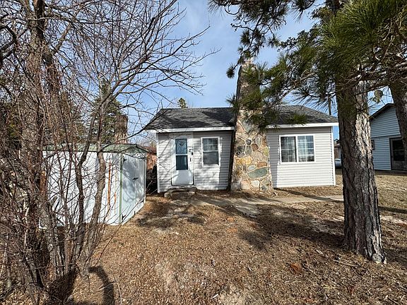 2nd image of 25845 Lou Rayne Beach Rd NE