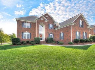 7001 Shadowrack Ct, Matthews, NC 28104
