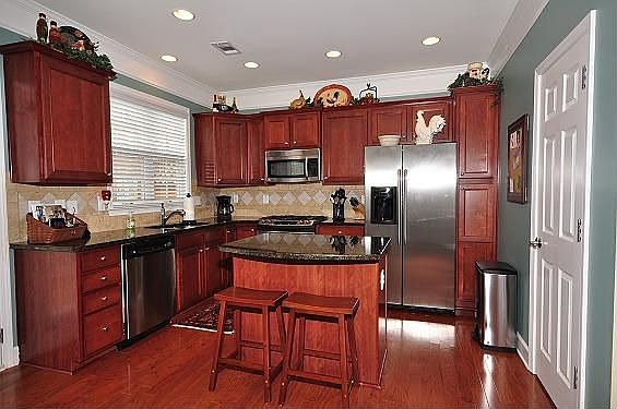 5th image of 2142 Wylmoor Way SE