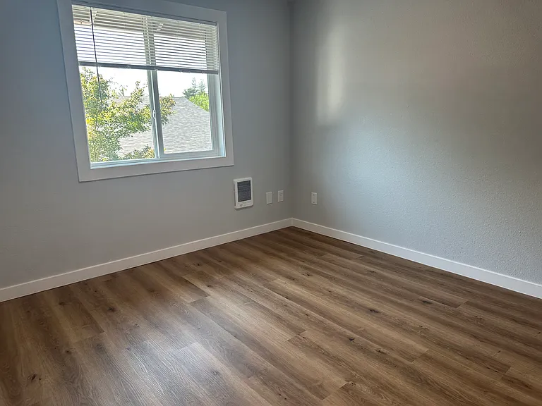 1730 NE Darby St — Photo 14