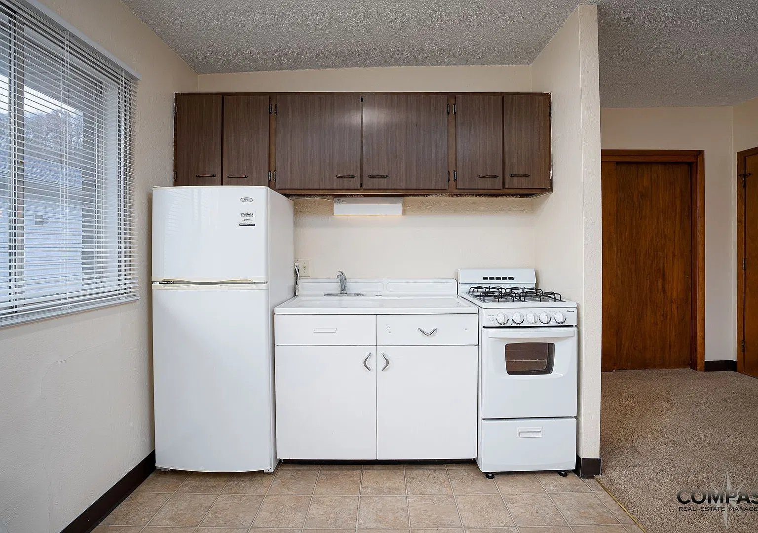1215 S Dewey St Apartments — Photo 4