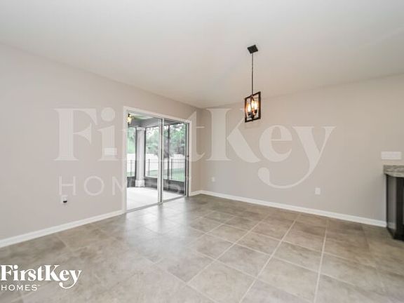 4th image of 299 Orient Dr