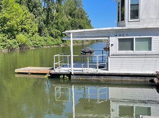 25200 NW Saint Helens Rd SLIP 3, Portland, OR 97231