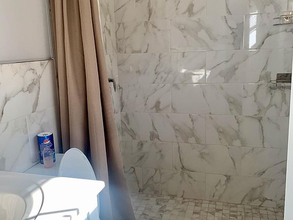 3rd image of 174 Allison Ave APT 2