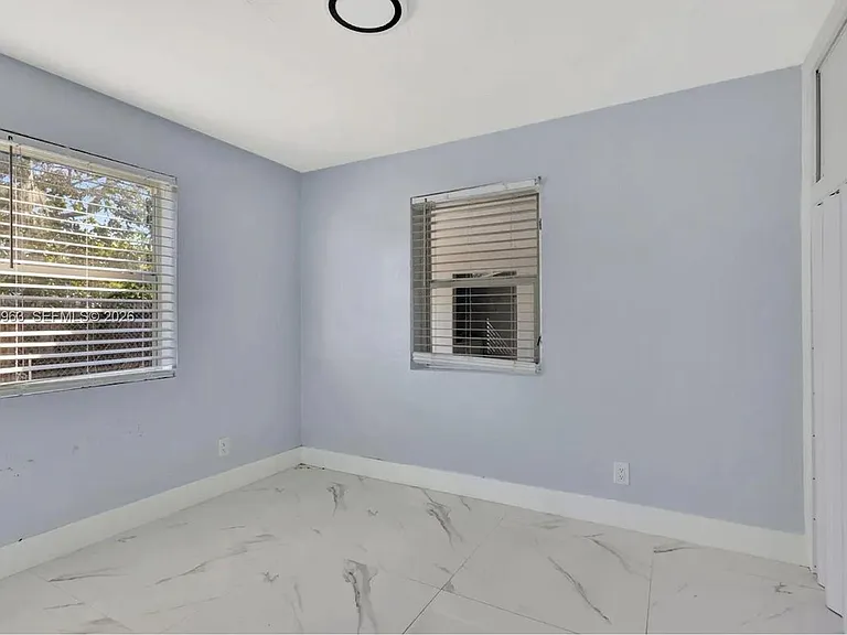 1008 Elm Rd #1 — Photo 7