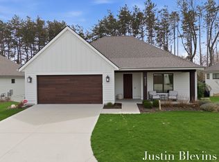 6324 Lamppost Cir #10, Grand Rapids, MI 49546