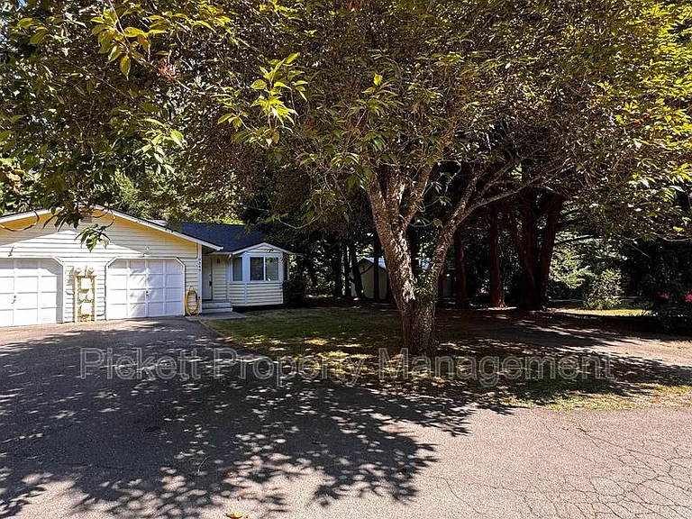 9349 Old Military Rd NE — Photo 3