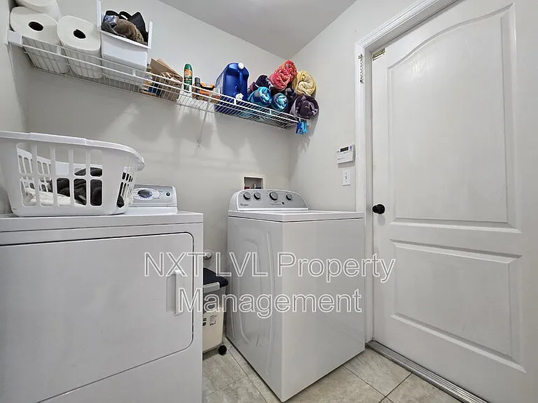 1243 NW 22nd Ave — Photo 20