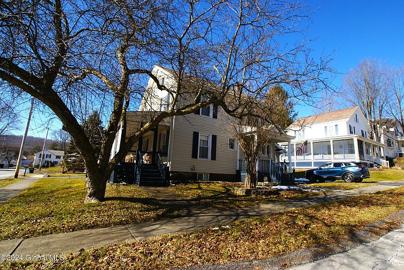 3rd image of 3 Rogers Avenue