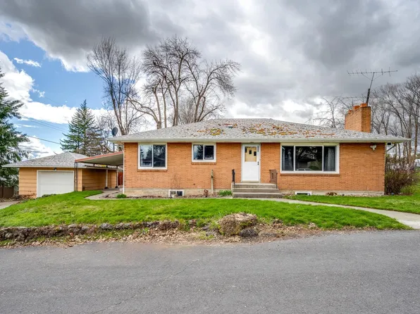 525 N J St, Palouse, WA 99161