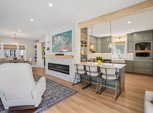 9 Lewis St, Providence, RI 02906