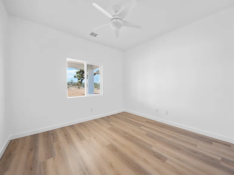 3878 Hilton Ave — Photo 16