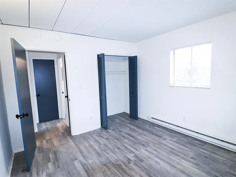 2323 Beechmont Avenue — Photo 8